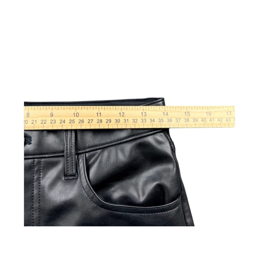 Abercrombie & Fitch 90s Straight Ultra High Rise Vegan Leather Pants Women 28/6 - Picture 9 of 13